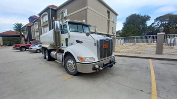 2010 Peterbilt 384 4,000 Gallon Water Truck Mileage: 723,484