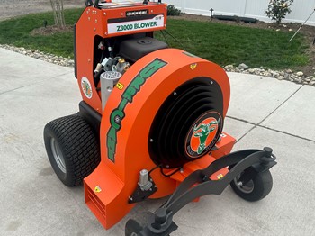 2022 Billy Goat Hurricane Z3000 Zero Turn Stand-On Blower