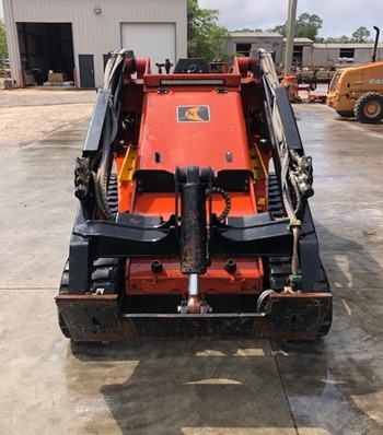 2020 Ditch Witch SK3000 Mini Skid Steer
