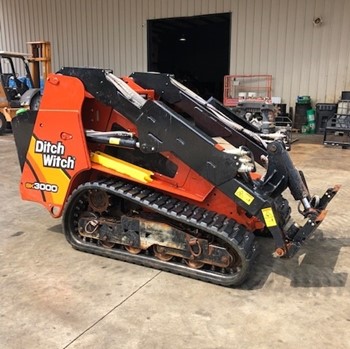 2020 Ditch Witch SK3000 Mini Skid Steer