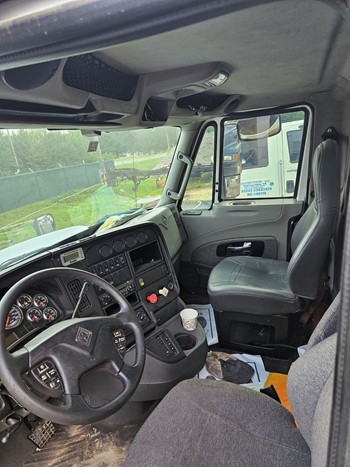 2011 International DS Prostar Truck