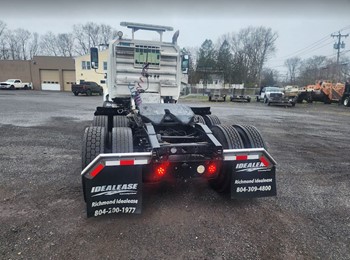 2015 International Prostar+ LF687 Day Cab