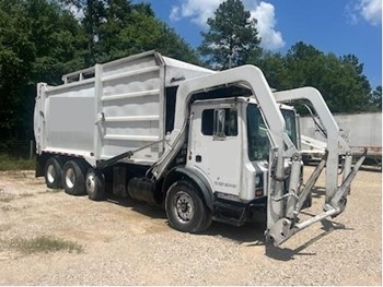 2003 Mack MR 40YD EZ Pack Front Loader Garbage Truck