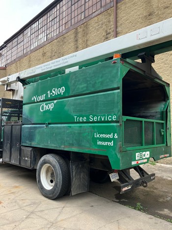 2004 Ford F750 Forestry Bucket Chipper Truck