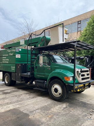 2004 Ford F750 Forestry Bucket Chipper Truck
