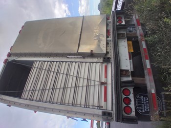 2012 MERRITT 48’ LIVESTOCK SEMI TRAILER, VIN 1MT2N4824CH022510