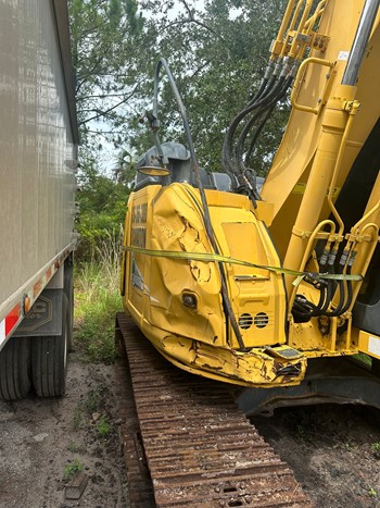 2016 Kobelco SK140SR Excavator