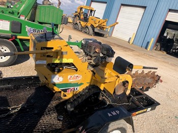 2017 Vermeer RTX130 Trencher with Vermeer TRL33 Trailer