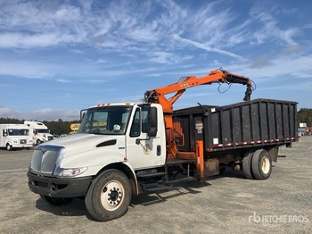 2008 International 4300 4x2 Grapple Truck with Peterson TL3 Lightning Knuckle Boom