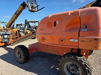 2013 JLG 400s Lift